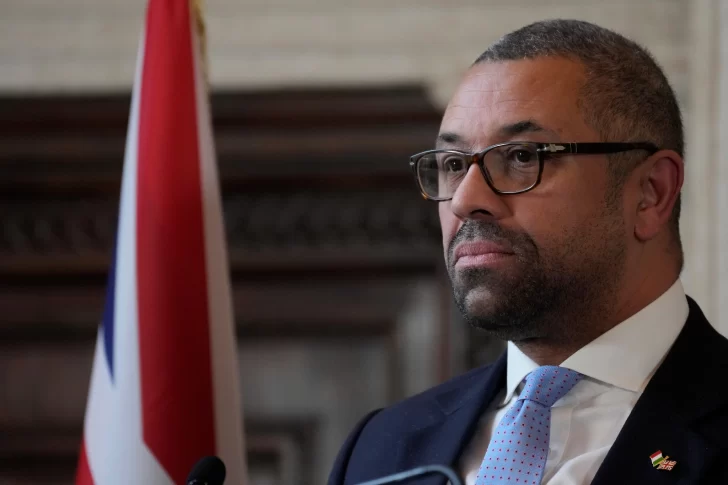 El canciller británico visitará Malvinas y comparó a los kelpers con el “pueblo de Ucrania”