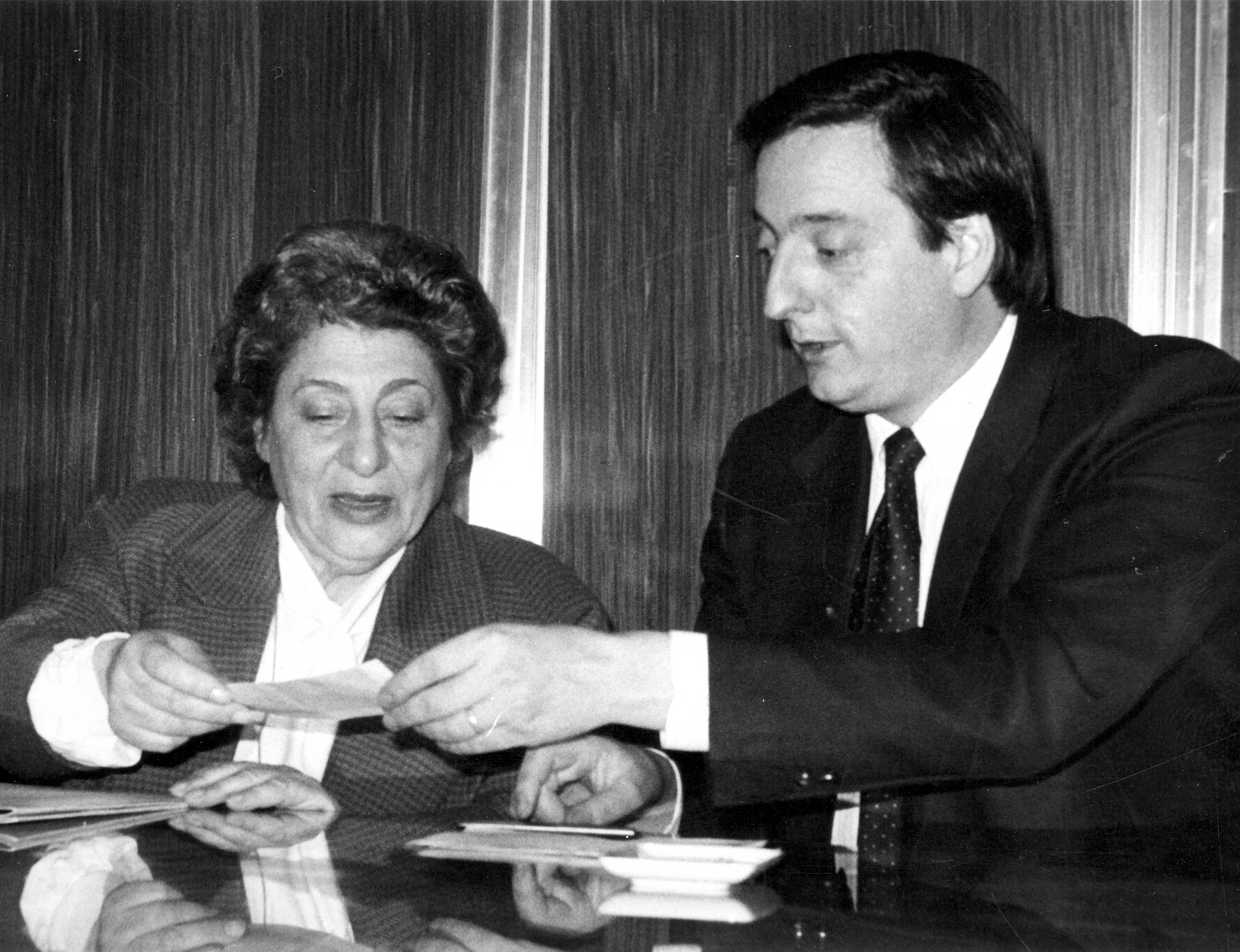 Publican un video inédito de Néstor Kirchner en una reunión con vecinos