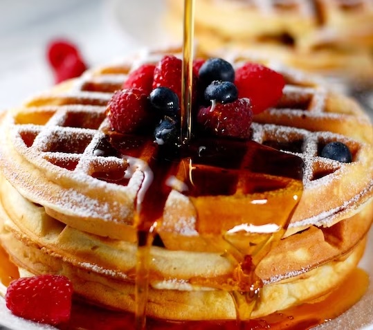 Receta fácil de waffles dulces para disfrutarlos recién preparados en casa