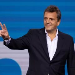 Massa anticipó que personas con discapacidad “no perderán su pensión por conseguir trabajo”