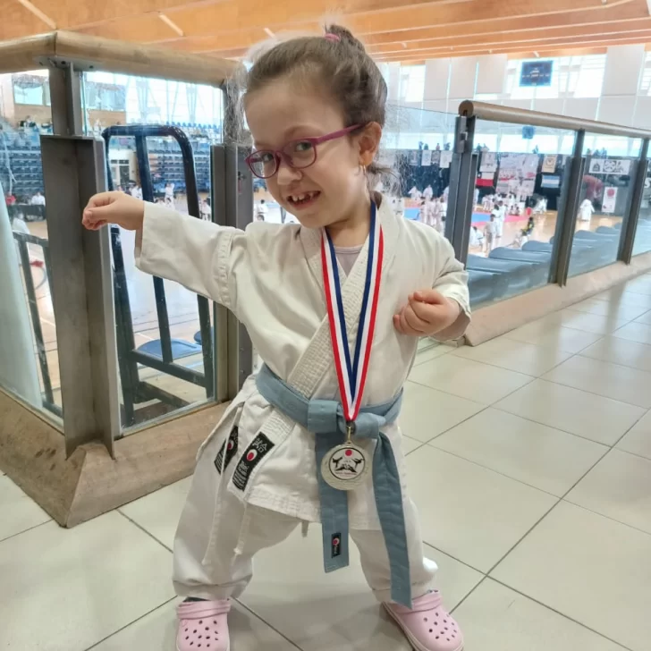 Sol Suarez: la deportista de Río Gallegos brilló en el torneo binacional de karate en Puerto Natales