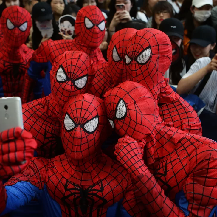 Insólito: convocan a disfrazarse de Spiderman frente al Obelisco para obtener un récord mundial