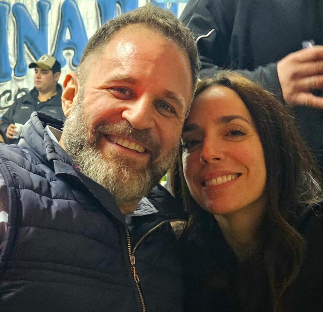 José Glinski y su novia Tamara Pettinato celebraron el triunfo electoral: “Seguimos vivos gracias al amor”