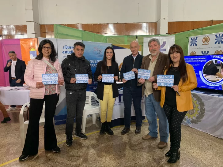 utn-expo-liderar-jovenes-caleta-olivia-puig-0293jd203d-728x546