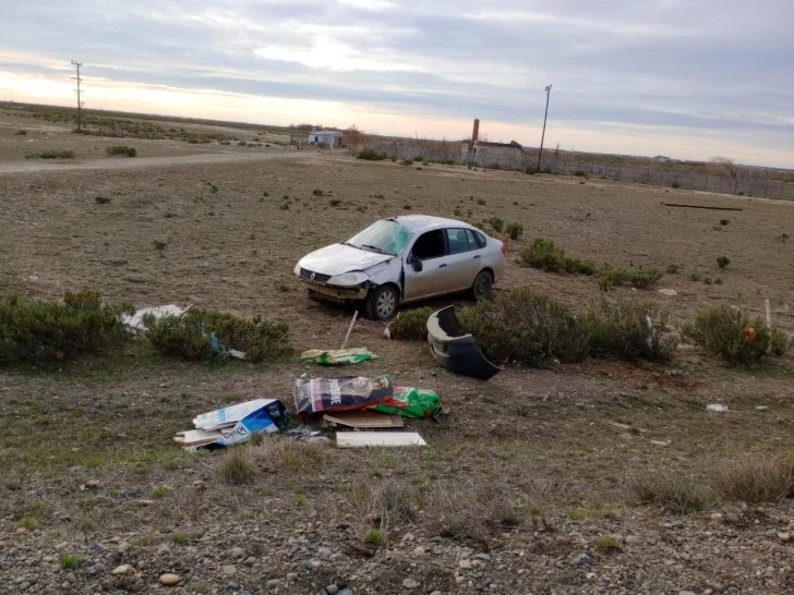 Joven de 21 años intentó esquivar un animal en la Ruta 3 y volcó