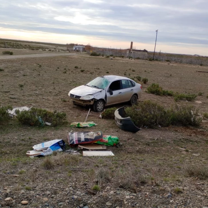 Joven de 21 años intentó esquivar un animal en la Ruta 3 y volcó