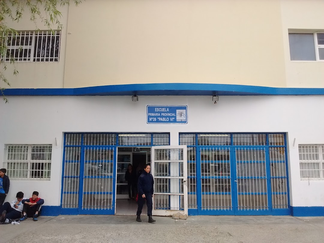 Demoraron a una mujer y su hijo por sustraer boletas del cuarto oscuro de la Escuela 39