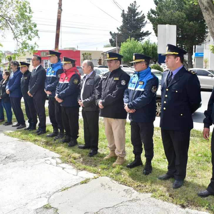 Con actos y desfiles, hoy se celebra el 139° aniversario de la creación de la Policía de Santa Cruz