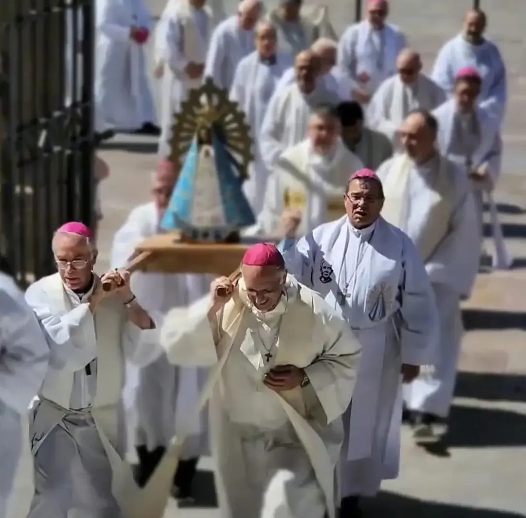 El Episcopado convocó a una jornada de oración por la Patria, previa al balotaje