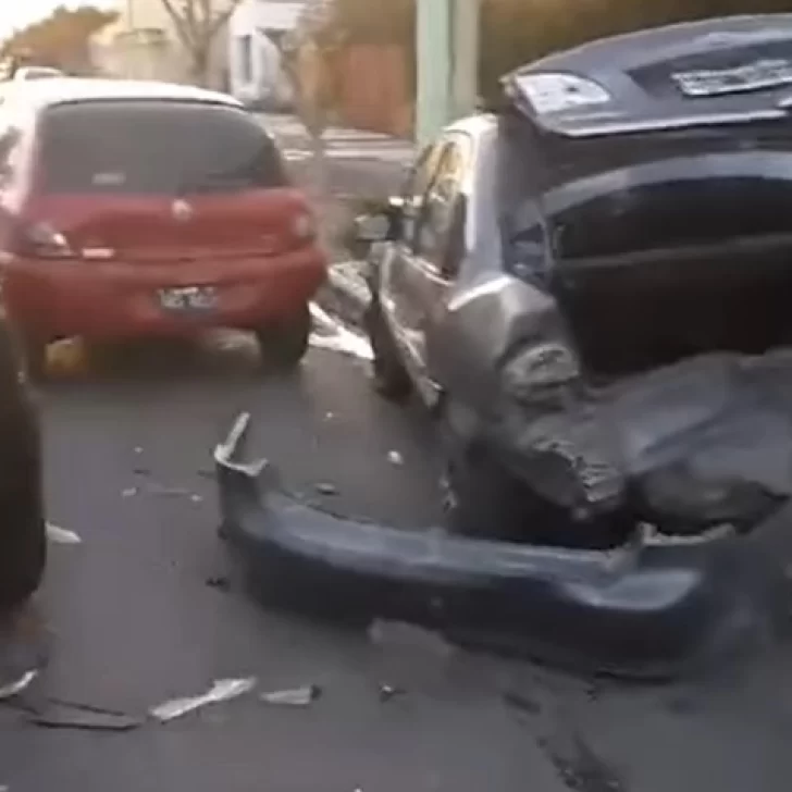 Perdió el control de su auto y provocó un choque en cadena en el centro de Las Heras