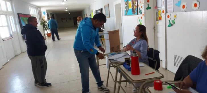 Elecciones 2025: votan Chaco, Jujuy, Salta y San Luis para renovar legislaturas y autoridades locales
