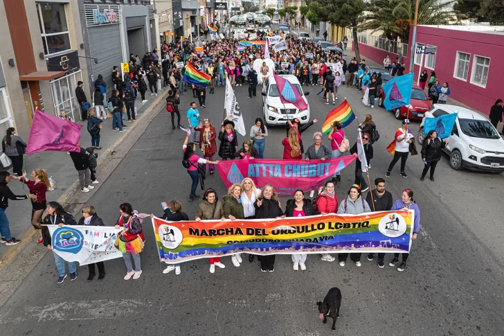 Marcha-del-Orgullo-1-728x485