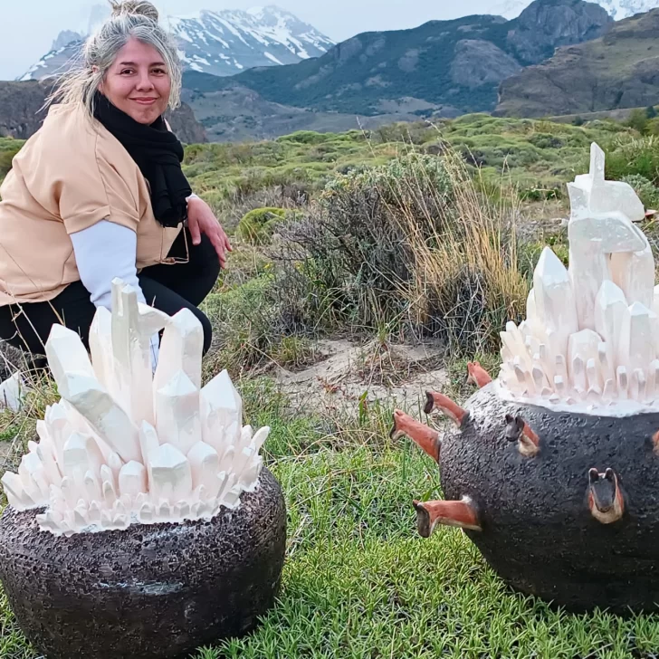 Con 20 esculturas y 13 cuadros escultóricos, se expuso “Alma blanca” en el medioambiente