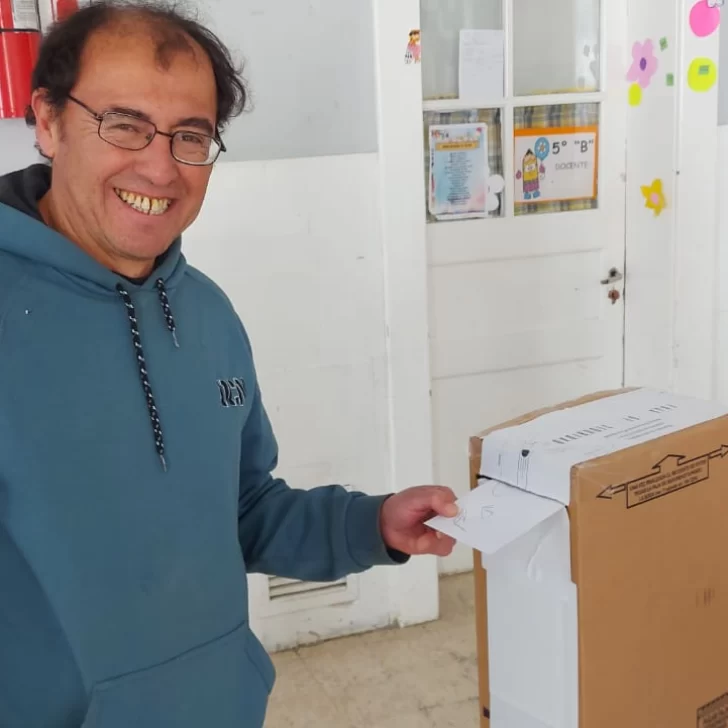 Fabián Cárdenas fue reelecto presidente del PJ en Las Heras: le ganó por un voto a Fabián Moreyra 