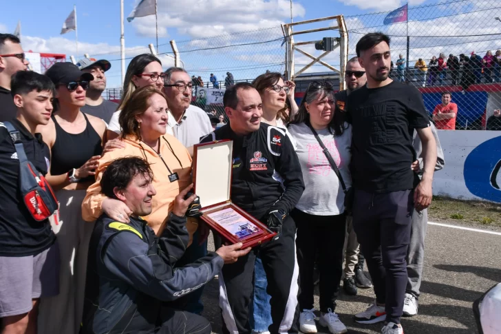 Emocionante: fecha dedicada a Ángel “Pajarito” Sánchez en el “José Muñiz”