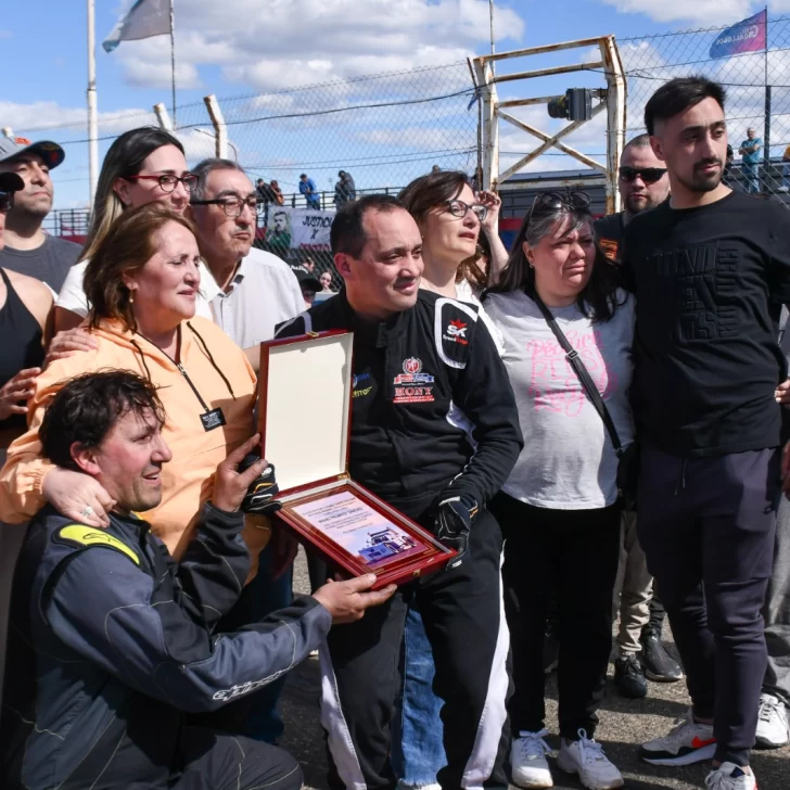 Emocionante: fecha dedicada a Ángel “Pajarito” Sánchez en el “José Muñiz”