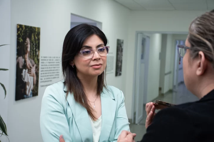 alicia-kirchner-recorre-el-centro-de-medicina-nuclear-de-rio-gallegos-8934-2-728x485