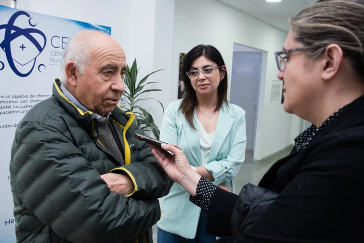 alicia-kirchner-recorre-el-centro-de-medicina-nuclear-de-rio-gallegos-8934-3-728x485