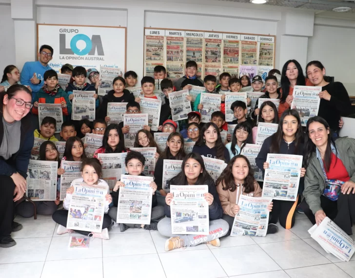 Estudiantes de cuarto grado de Río Turbio visitaron La Opinión Austral