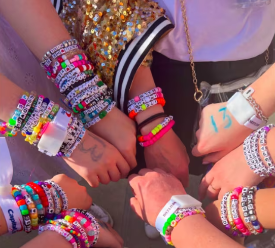 friendship-bracelets-taylor-swift-