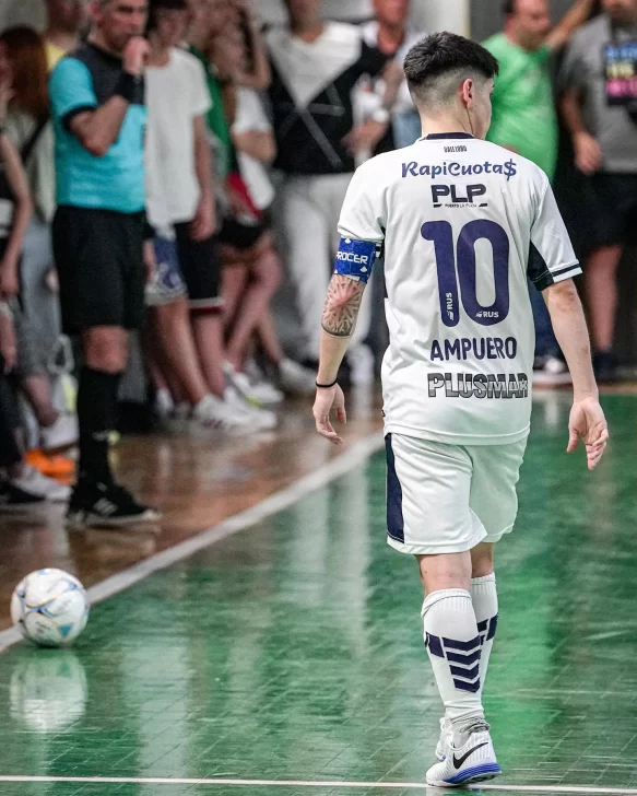 Gabriel Ampuero y una nueva temporada en la máxima categoría con Gimnasia de La Plata