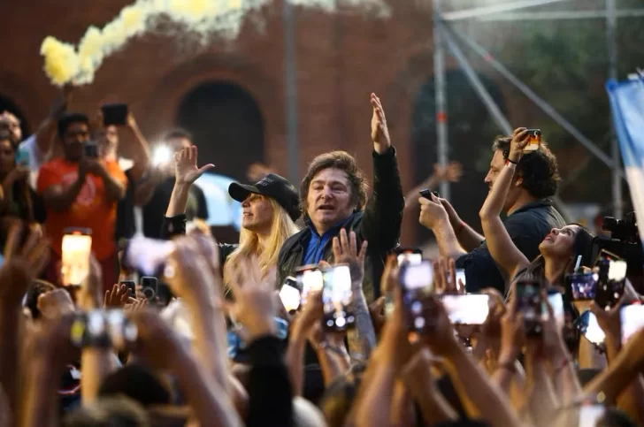 Javier Milei cerró su campaña electoral en Córdoba junto a Patricia Bullrich: “Sin riesgo no podemos abrazar la gloria”