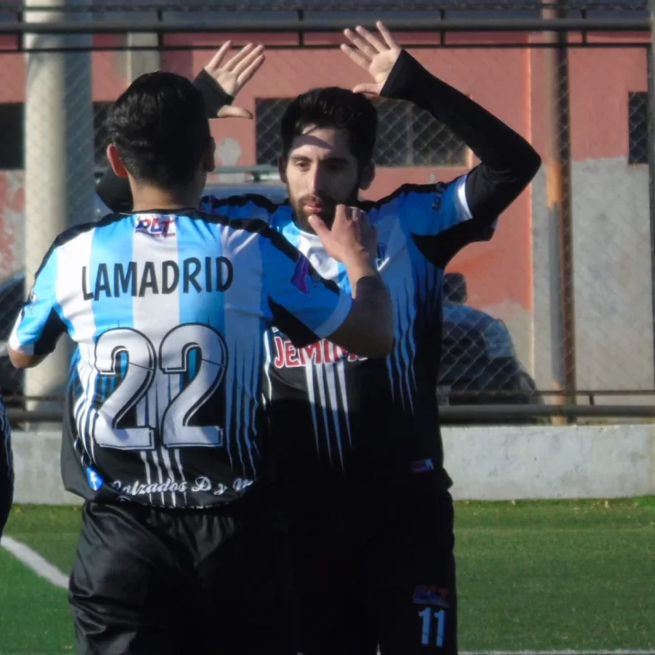 El ascenso del fútbol de los barrios de Río Gallegos continúa este “finde” en Adoem, Sur 87 y Ferrocarril YCF El ascenso del fútbol de los barrios de Río Gallegos continúa este “finde” en Adoem, Sur 87 y Ferrocarril YCF