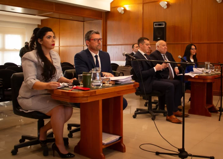 Comenzó el jury a Mariel Suárez, la jueza que besó a un preso en Chubut