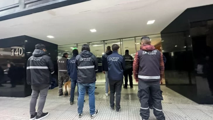 Red delictiva del Croata: allanaron una sucursal de Nimbus y una caja de seguridad de un banco