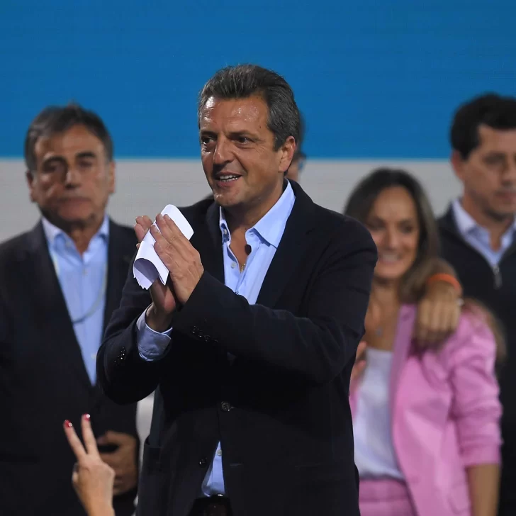 Sergio Massa arrasó en Río Turbio y 28 de Noviembre en defensa de YCRT Sergio Massa arrasó en Río Turbio y 28 de Noviembre en defensa de YCRT