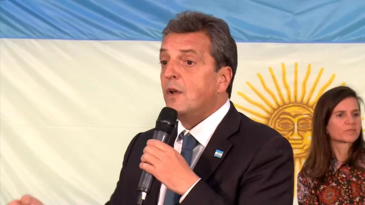 Massa afirmó que les dará una “jubilación digna a las víctimas del sistema de AFJP”