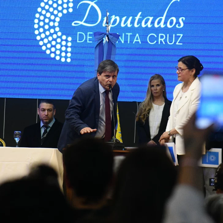 Fabián Leguizamón asumió con fuerte crítica: “La corrupción estructural puede y debe demolerse”