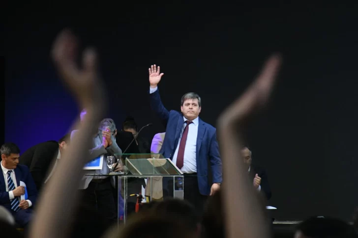 Fabián Leguizamón asumió como vicegobernador: “Santa Cruz puede y hoy iniciamos el camino”