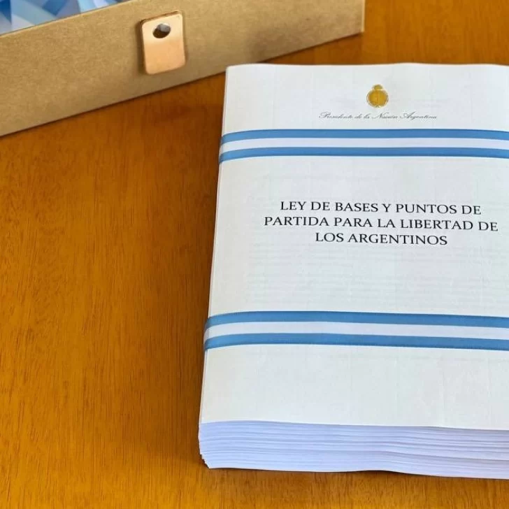 La ley Ómnibus ya llegó al Congreso: qué dice el texto completo