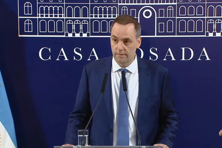 Manuel Adorni: “No hay plata y se va a respetar a rajatabla el equilibrio fiscal”