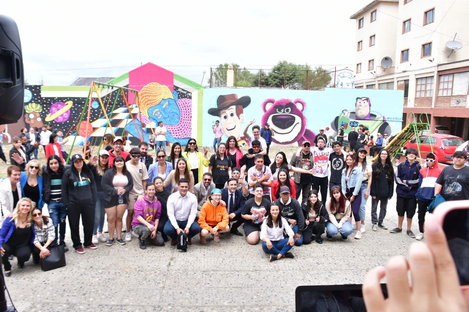 Más color para la ciudad: inauguraron una serie de murales en el centro de Río Gallegos