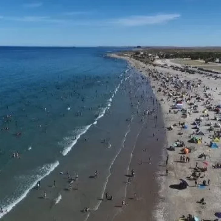 Playas Doradas el paraíso de la Patagonia Argentina con agua cálida y arenas únicas