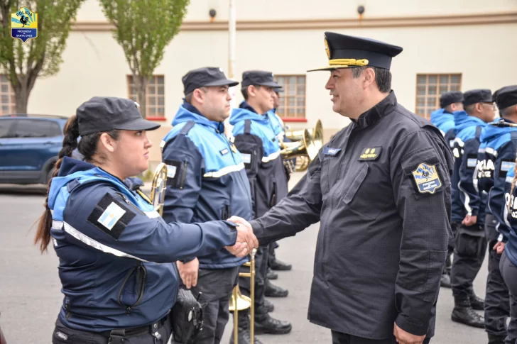 acto-aniversario-comisaria-primera-3-728x485