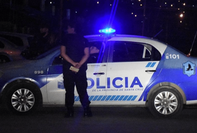 Arrojaron piedras a una comisaría y a unos patrulleros: no hay detenidos ni heridos