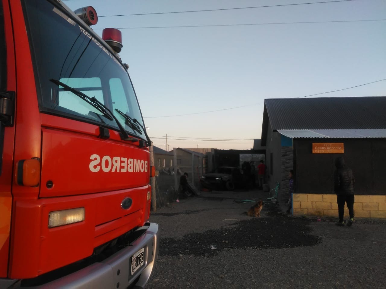 Incendio accidental en un taller mecánico de 28 de Noviembre deja pérdidas materiales