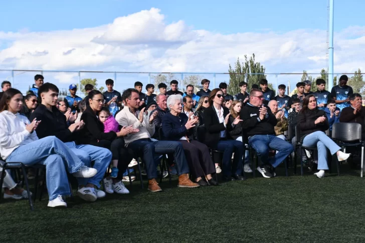 cancha-hispano-gustavo-soules-homenaje-LF-4-728x485