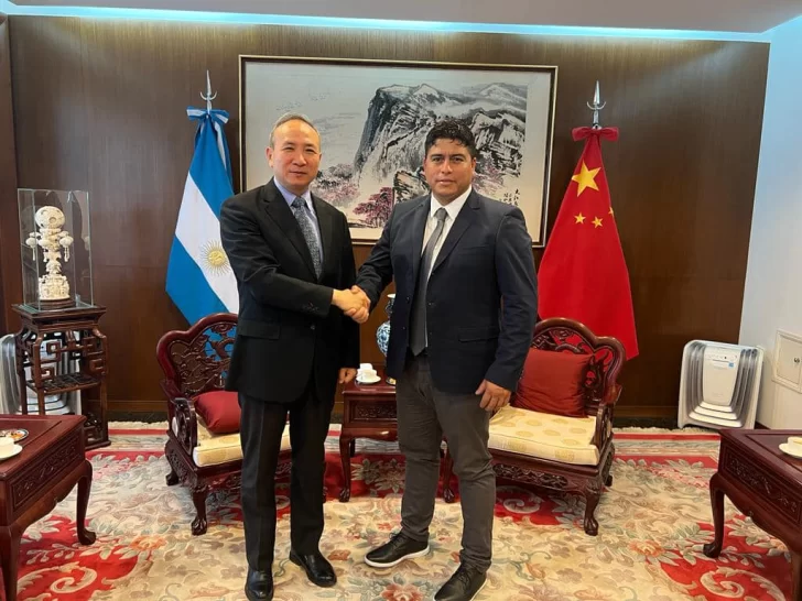 Claudio Vidal se reunió con el embajador de China en la Argentina