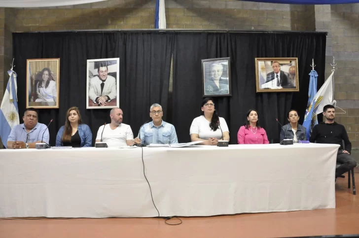eloy-echazu-pj-renovo-autoridades-728x483
