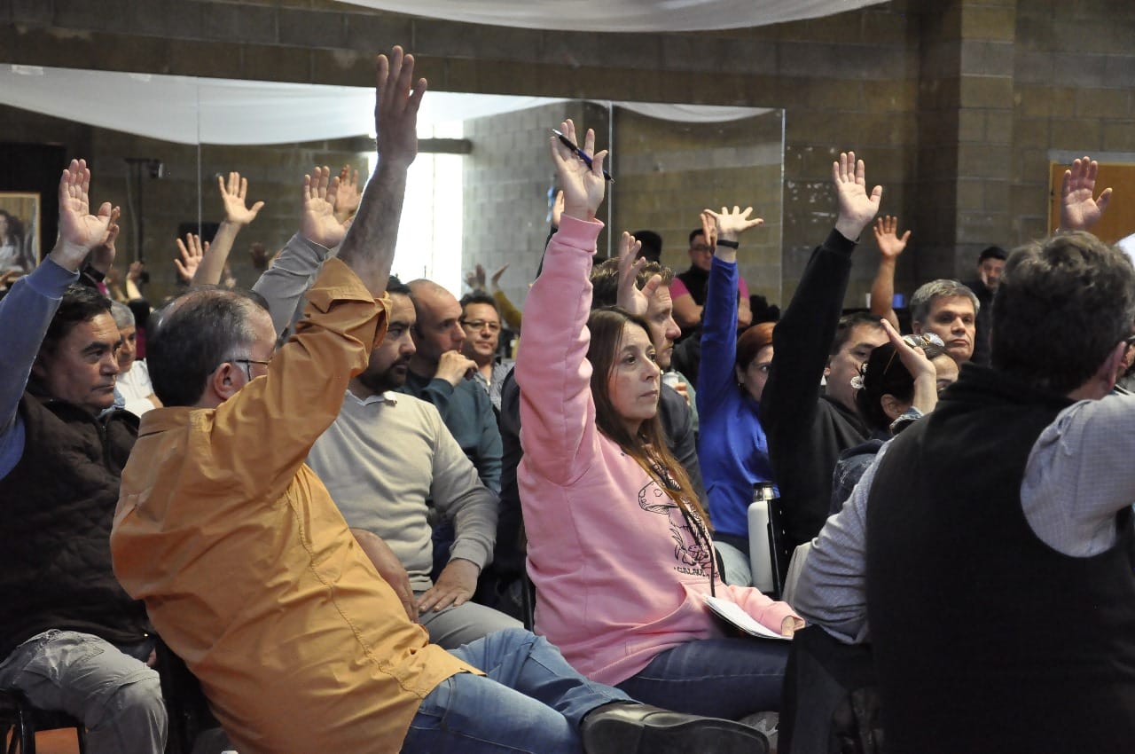 eloy-echazu-pj-santacrucenos-elecciones-843-728x483