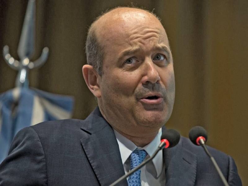 Sturzenegger defendió el DNU de desregulación de la economía: “Es una emergencia” Sturzenegger defendió el DNU de desregulación de la economía: “Es una emergencia”