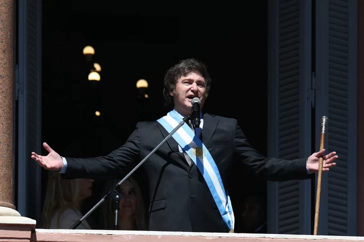 Milei propone una profunda reforma del Estado y la privatización de empresas públicas