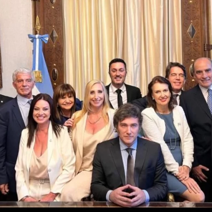 Javier Milei se reúne con su Gabinete en la previa al anuncio del contenido del DNU