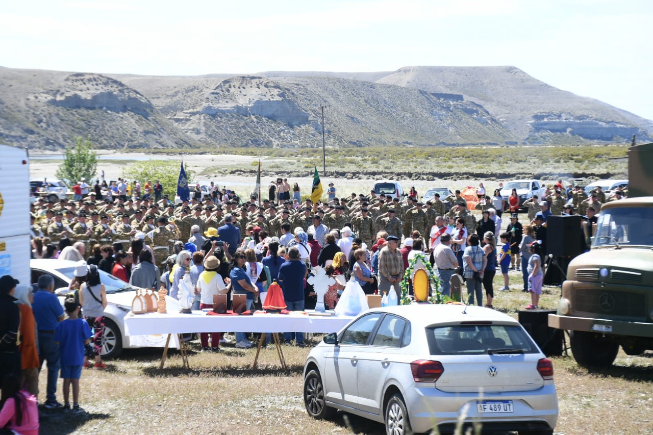 Una multitud acompañó la misa principal en la 43° Peregrinación a la Virgen de Güer Aike Una multitud acompañó la misa principal en la 43° Peregrinación a la Virgen de Güer Aike