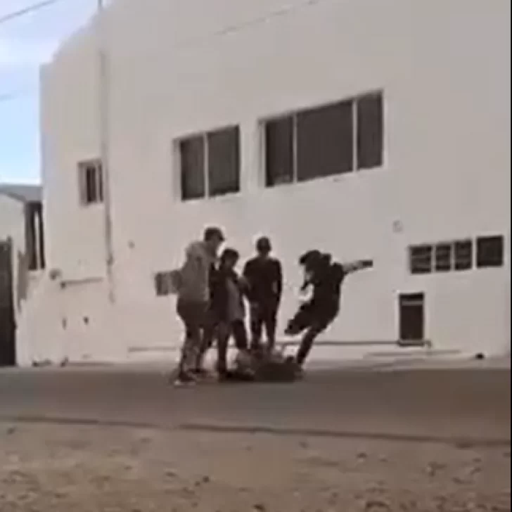 Noche violenta en Las Heras: un joven terminó inconsciente tras recibir una patada en la cabeza  y un hombre fue apuñalado