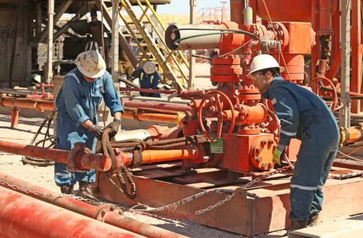 Proyectan “una revolución” de empleo en la industria hidrocarburífera